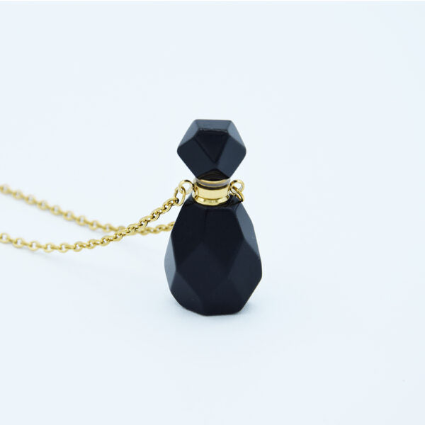 Collana per aromaterapia in quarzo nero con flacone porta essenze