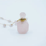 Collana per aromaterapia in quarzo rosa con flacone porta essenze