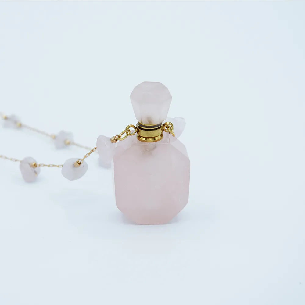 Collana per aromaterapia in quarzo rosa con flacone porta essenze