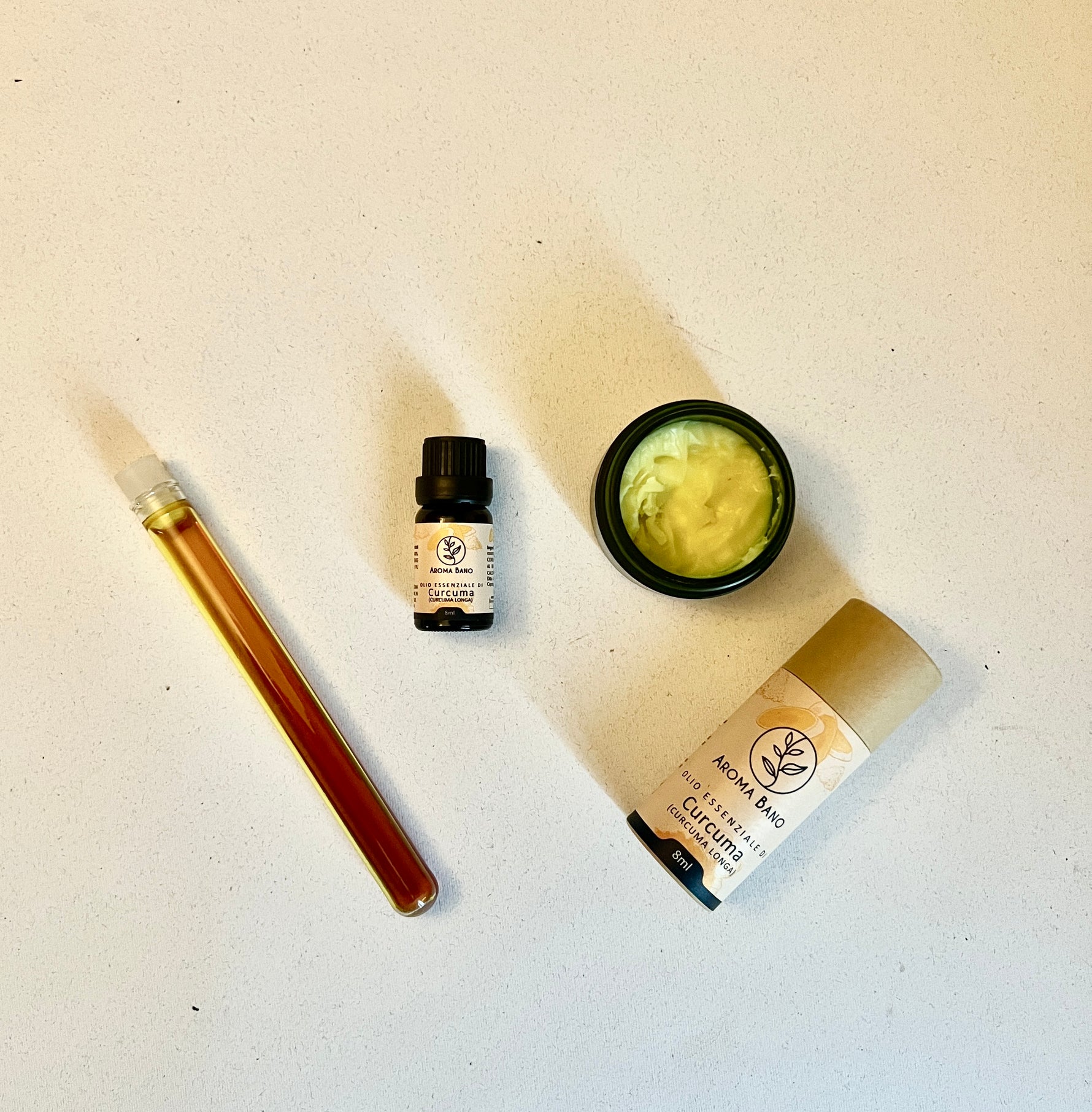 olio essenziale di curcuma laboratorio cosmetico aroma bano